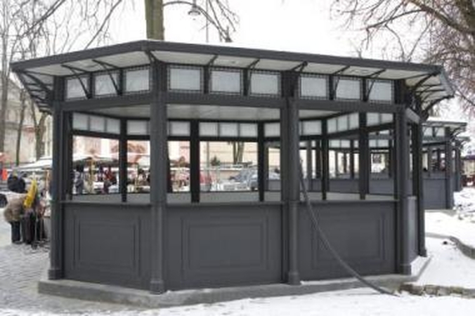 Tikslas: Pilies gatvės prekiautojų atstovės vakar ėjo į savivaldybę tikėdamosi bent taip atkreipti dėmesį į savo problemas.