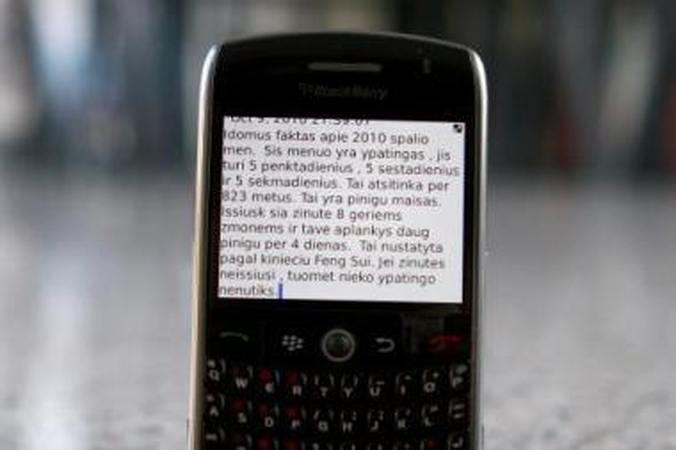 Gausa: žinutes apie laukiantį pinigų maišą gavo šimtai žmonių.