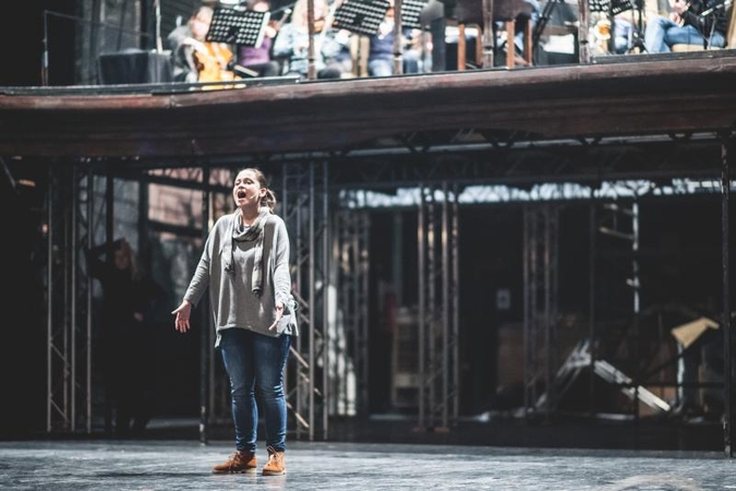 Muzikinio teatro premjeroje – begalė staigmenų