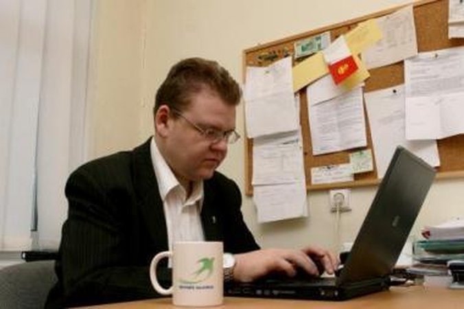 Antrosios pusės – į internetą