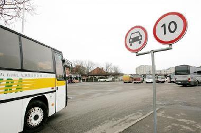 Politiko žmona apspardė apsaugininką