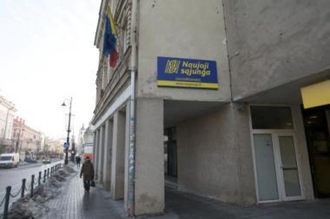 Įsigyveno: A.Paulausko vadovaujama Naujoji sąjunga šiose patalpose nemokamai šeimininkauja jau dešimtmetį ir norėtų tai daryti dar penkerius metus.