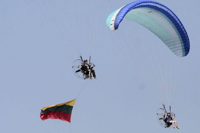 Trakuose prasidėjo parasparnių fiesta
