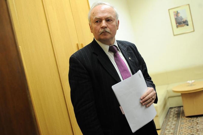 Intriga: kas užims V. Molio vietą savivaldybėje?