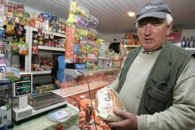 Į parduotuvę – tik duonos ir pieno