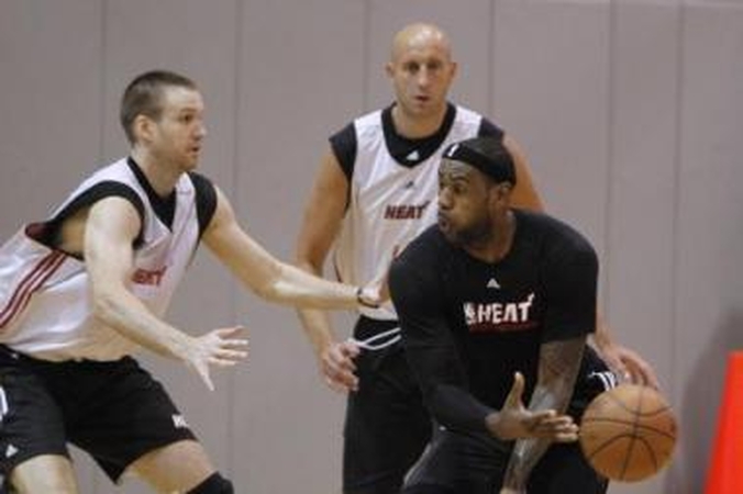 Į startą NBA – pakeitę uniformas
