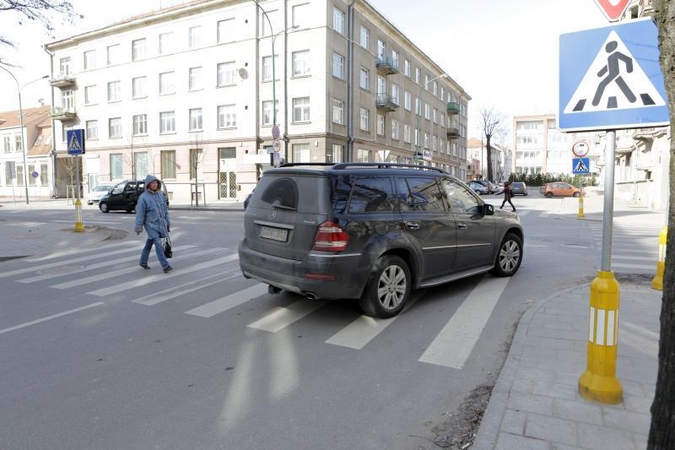 Dėl pėsčiųjų – didesnės baudos