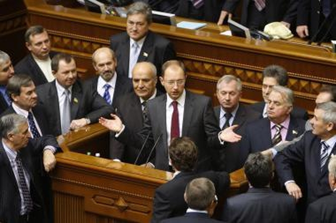 Parlamentarai darbo nepradėjo