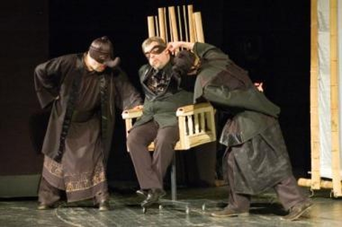 Atmintis: Šiaulių dramos teatre prieš porą metų A.Giniočio pastatyta "Princesė Turandot" skiriama aktoriaus P.Piauloko atminimui.