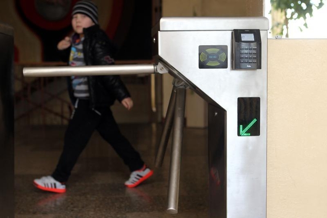 Septyniose Vilniaus mokyklose - elektroninė moksleivių kontrolė
