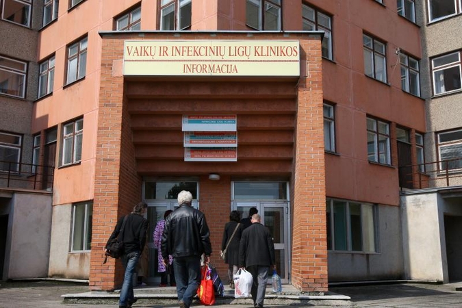 Dėl kūdikio mirties įtariama slaugytoja liko laisvėje