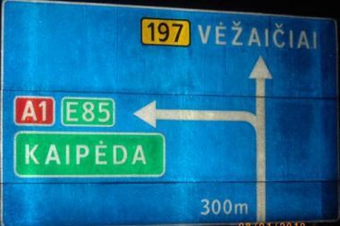Kelio ženklas – su klaida