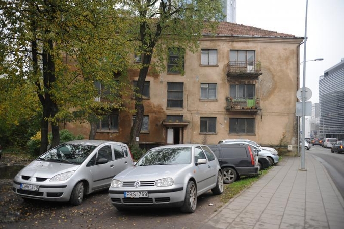 Vilniuje namą užsimojo nugriauti su gyventojais