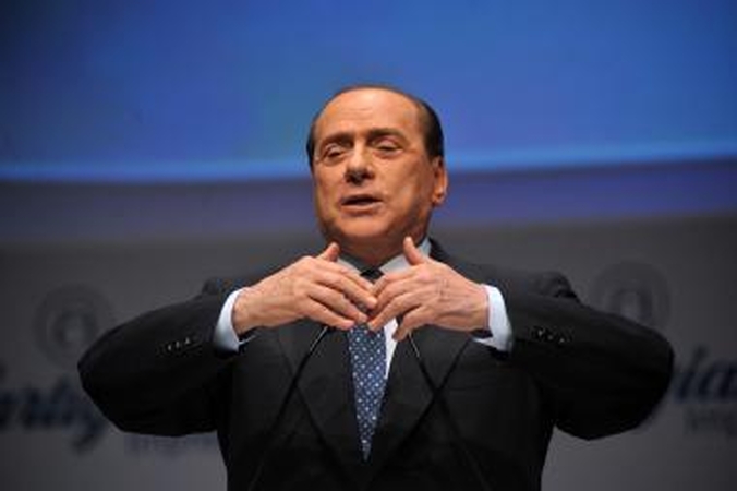 Prokurorai S.Berlusconi dosnumą gali įvertinti kaip užmokestį už prostituciją.