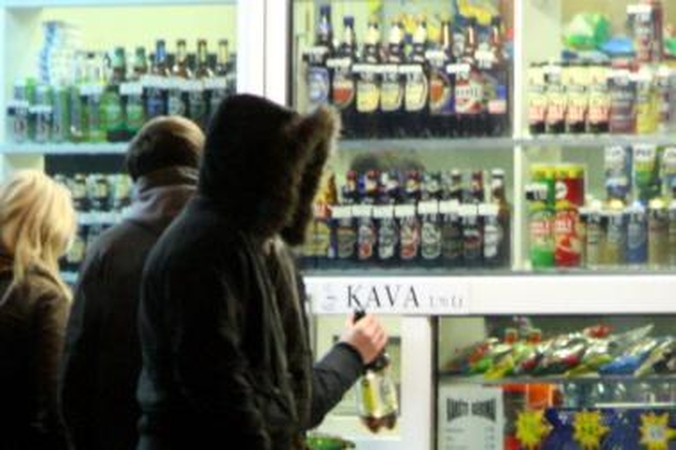 Nuo 2012 m. įstatymais bus draudžiama kioskuose prekiauti alkoholiu.