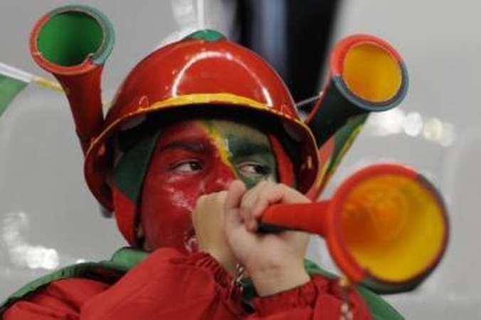 Dopingas: vuvuzelos gerai skamba ne tik afrikiečių, bet ir portugalų, japonų, italų, vokiečių rankose.
