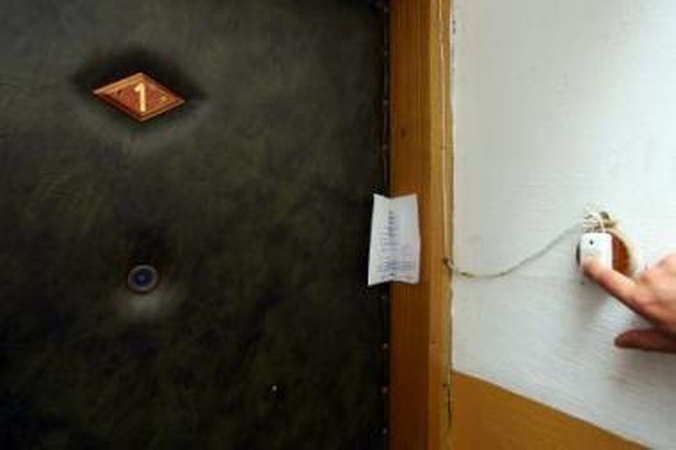 Anarchija: butas, kuriame gyveno skandalingoji šeima, anot kaimynų, pastarąjį pusmetį buvo virtęs neaiškių asmenų prieglauda.
