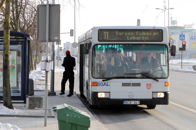 Autobusai  veš iki   Tauralaukio  pabaigos   