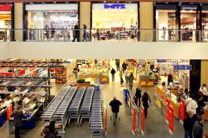 Redakcijos žvilgsnis: prekybos centrų burbulo sprogimas 