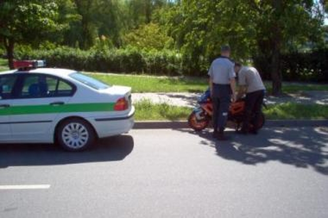 Policininkai gaudė girtus dviratininkus