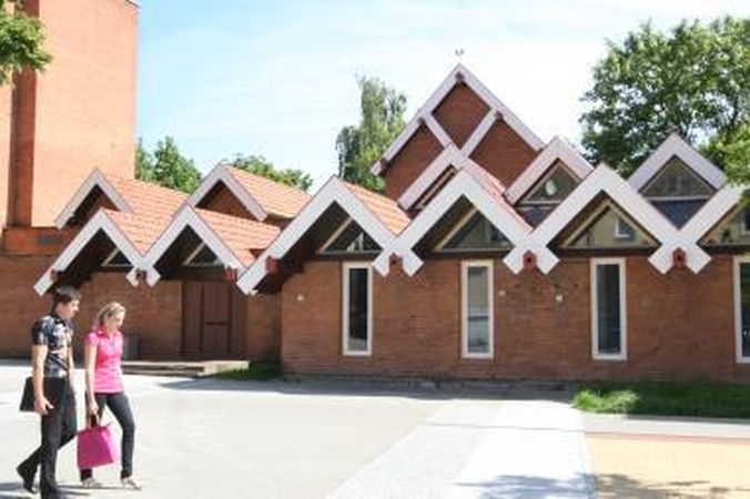 Buvusi vaikų kavinė "Du gaideliai".
