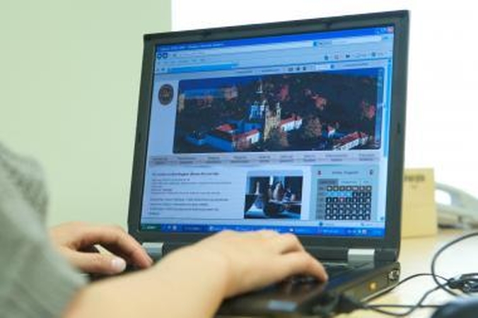 Tūkstantmečio interneto svetainių pasiutpolkė