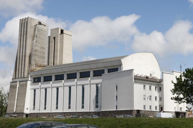 Šv. Juozapo Darbininko bažnyčios bokštuose užvirė darbai