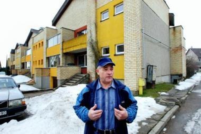 Namai virto butais be sklypų