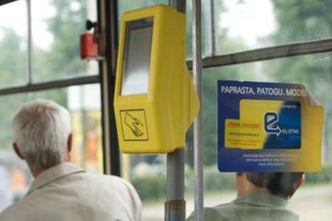 Įranga: nors elektroniniai komposteriai sostinės troleibusuose ir autobusuose kabo jau seniai, jie iki šiol neatlieka jokios funkcijos.