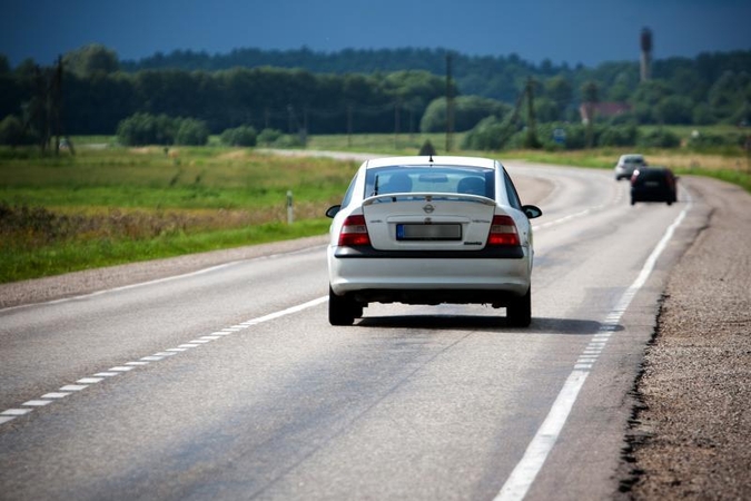 Automobilių draudikai domisi ir kliento darboviete