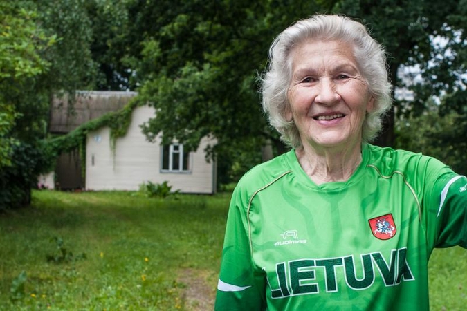 Rūtos močiutė: anūkė Lietuvos neišduos (Rūtos vaikystės foto)