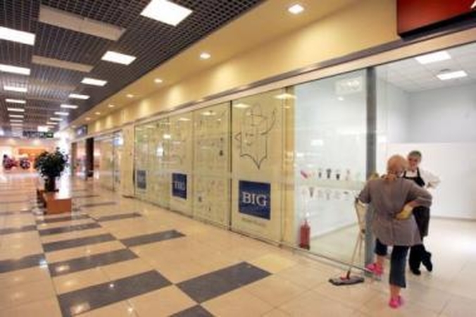 Tuščia: BIG laisvai galėtų išsitekti viename aukšte – jo patalpas apleido net 16 parduotuvių.