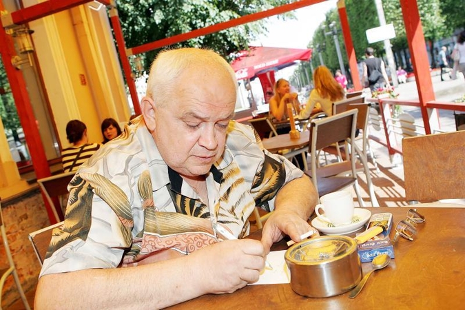 Poetas G. Patackas: turiu didžiausią kabinetą Kaune