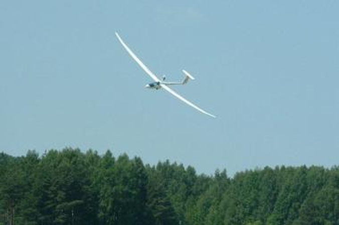 Aviatoriams grasina buldozeriais
