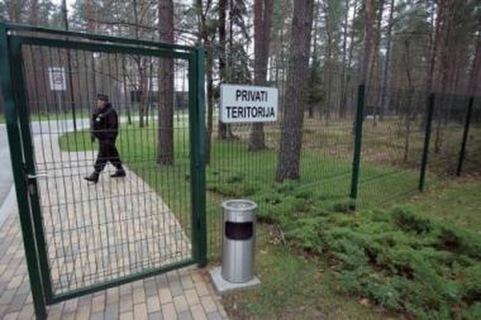 Turtuolių tvora – neįveikiama