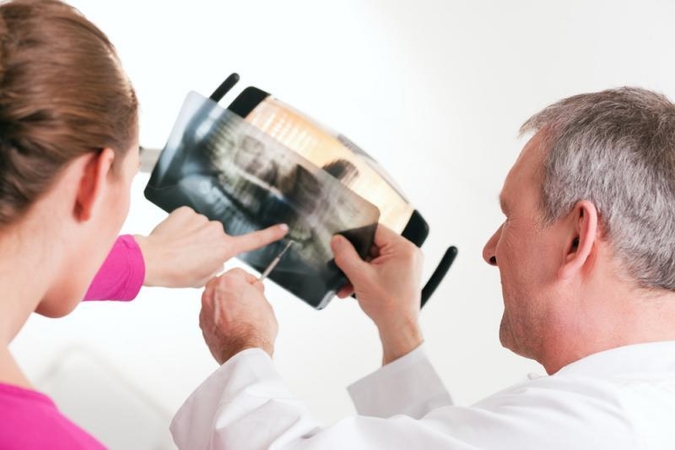 Už ištrauktą dantį – beveik tūkstantis litų