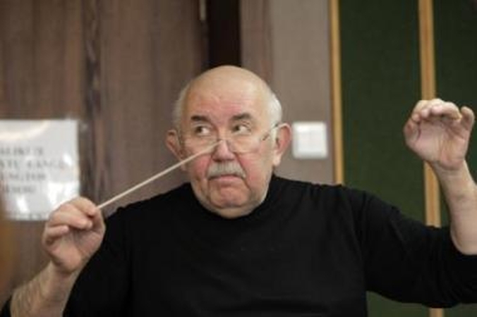 D.Katkus ginklų nesudės