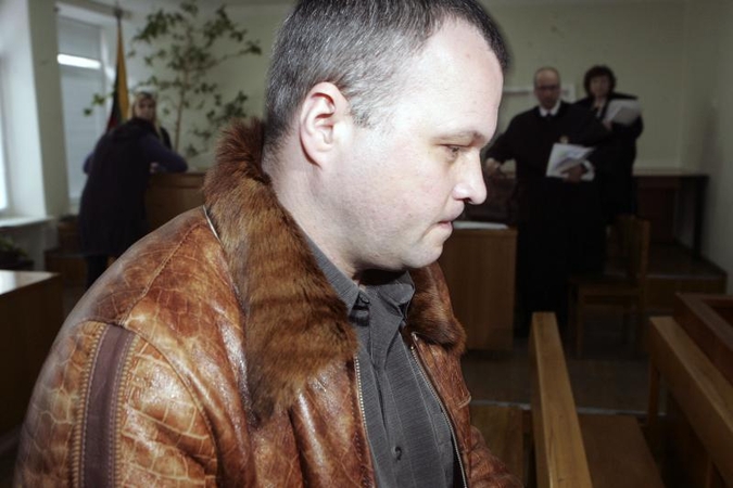 Už kyšininkavimą nuteistam policininkui – teismo nokautas